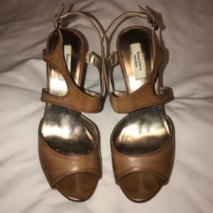 Vera Wang Heels - size 8.5